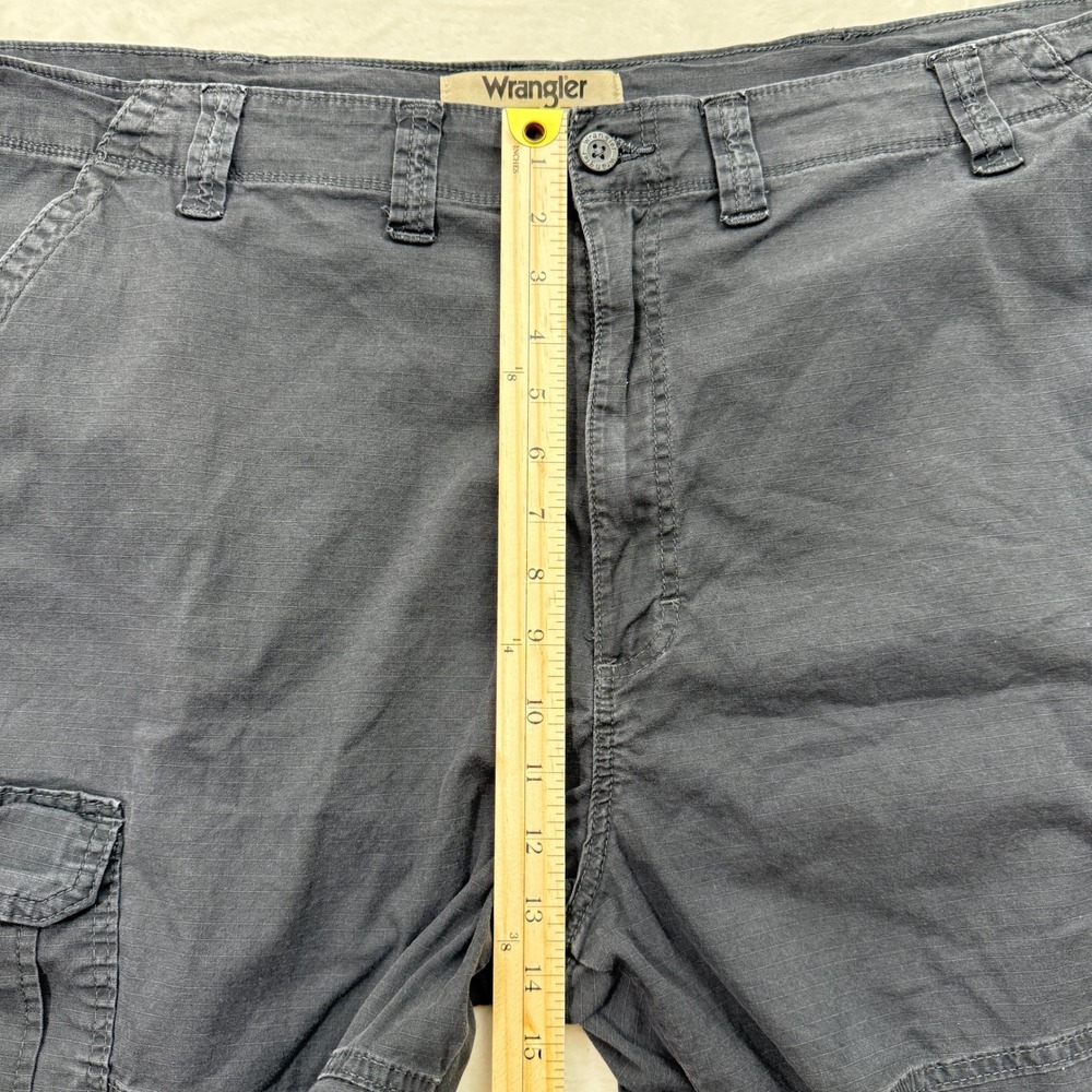 Wrangler‎ Cargo Shorts Mens 44 Charcoal Grey Authentics Ripstop Stretch - Picture 4 of 13